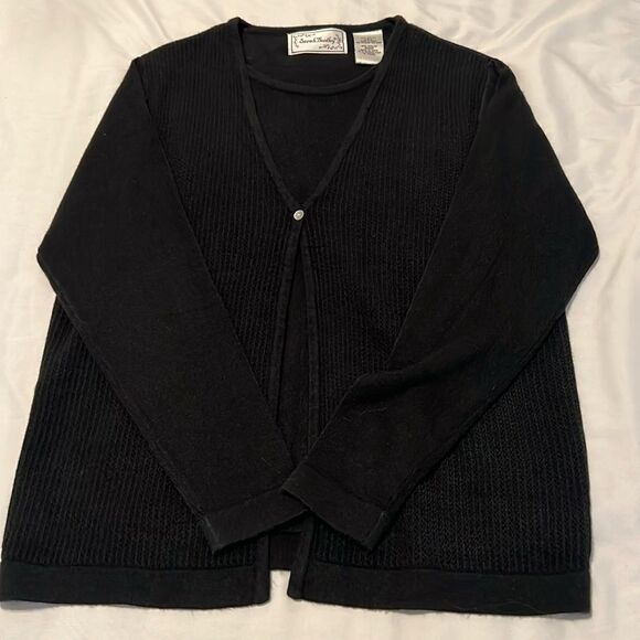Sarah Bentley size large black knit cardigan with attached matching shell EUC - Picture 3 of 11